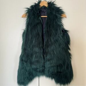 Fancy Green Fur Vest (ROMEO + JULIET COUTURE)